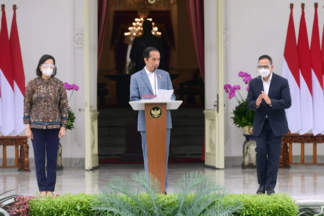 Presiden Jokowi kenalkan anggota INA
