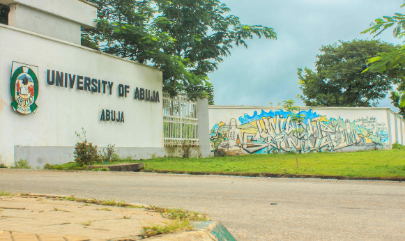 Video: Uniabuja Students Allegedly Beat Lecturer For Collecting Answer Scripts 45 mins Into 3-hour Exam