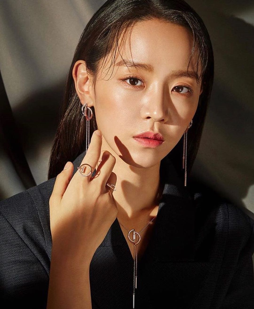 Shin Hye Sun Pictures For October 1, 2019.