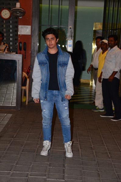 sohails-son-nirvaan-khan-attend-christmas-party