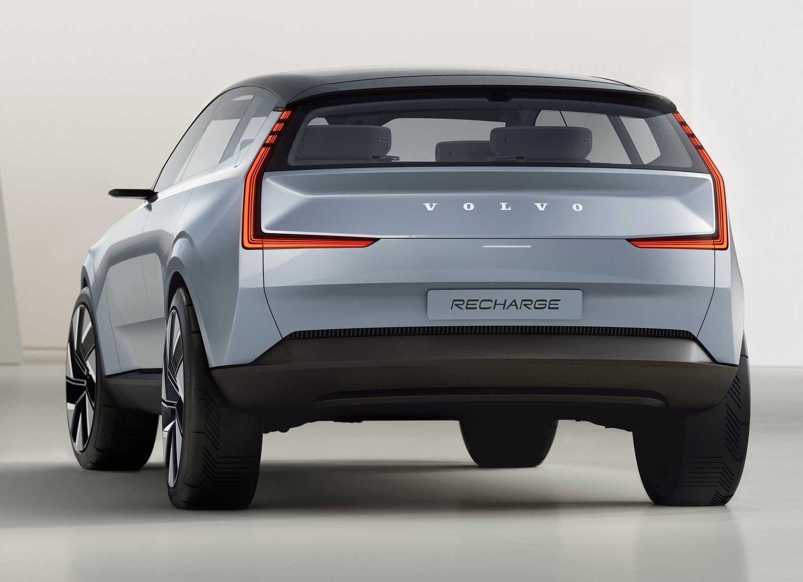 2021 Volvo Recharge Concept