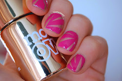 gold nail pink rose geometric shade chrome own models mentioned bright colour