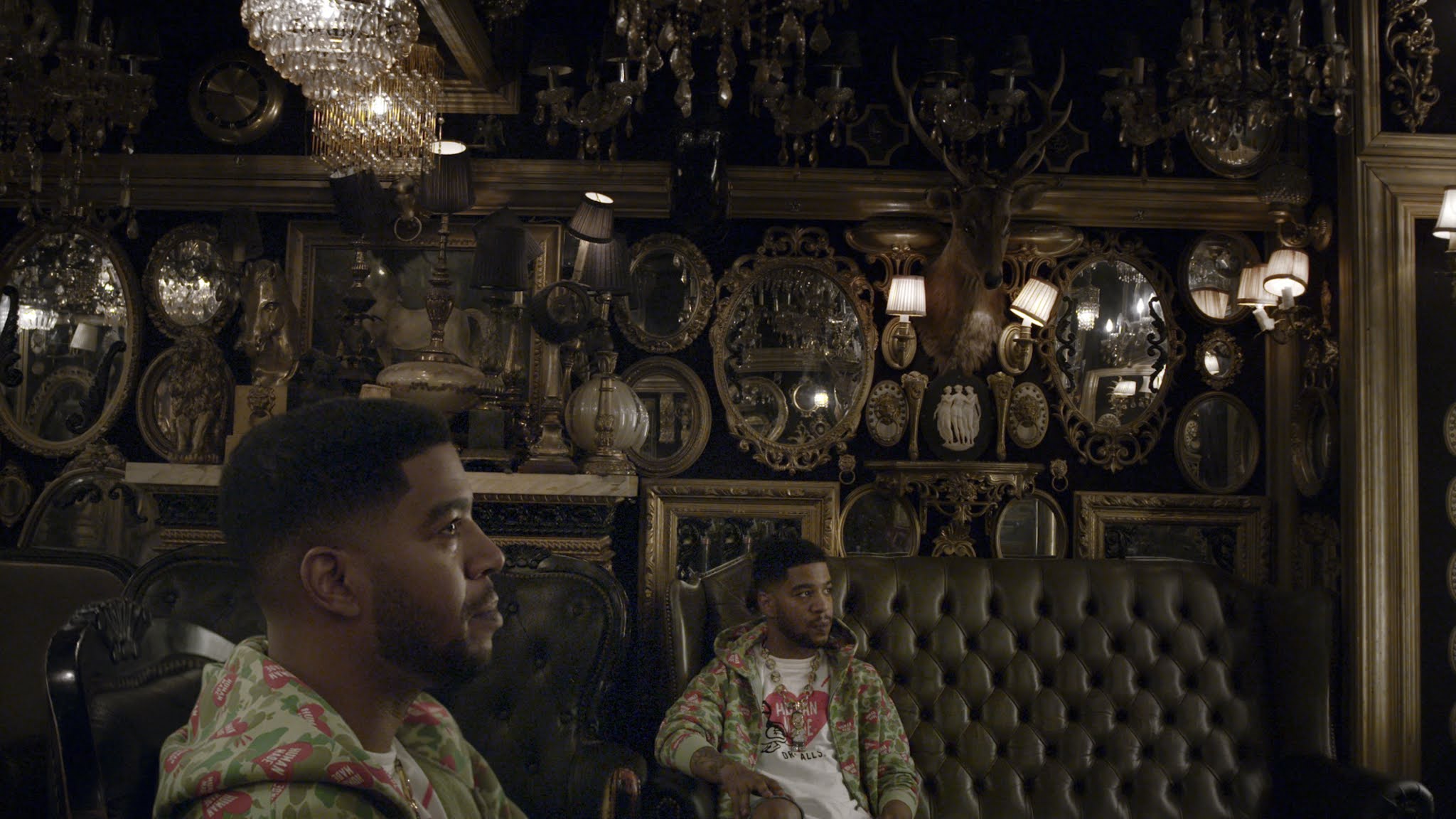 угрызения 2014. мужчина по имени скотт. фильм король стейтен айленд. парень по имени скотт смотреть. тимати шалами в фильме гюна.