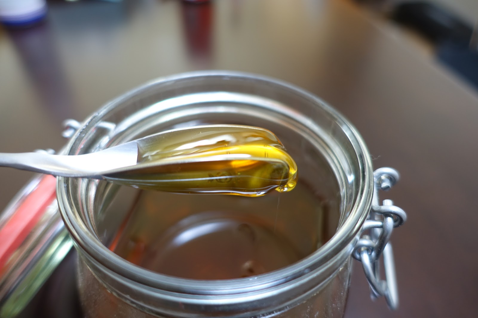 液ダレしない 金属製の蜂蜜スプーンを使ってベタベタしない蜂蜜ライフを楽しもう ご飯の用意ができました