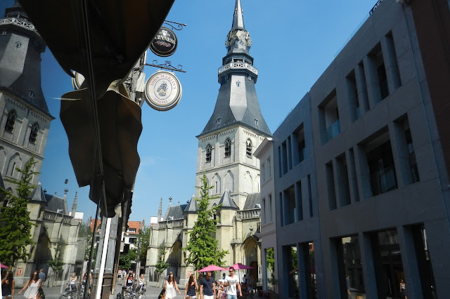 Belgia - Hasselt - katedra św. Kwintusa (Sint-Quintinuskathedraal)