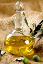 hair treatment with hot olive oil