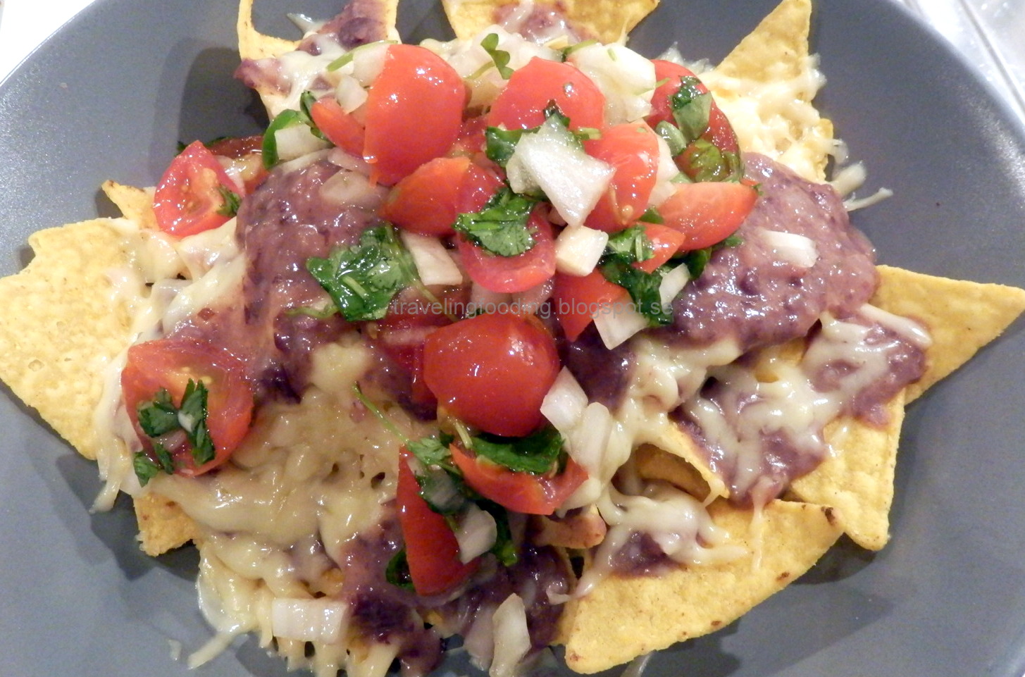 Travel And Food Warm Nachos With Beans Recipe Nachos I Ugn Recept