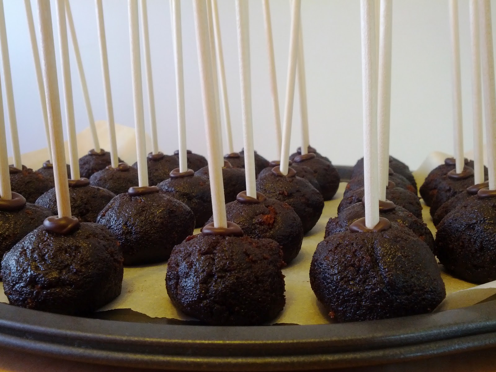 Four et Fouets pour Sara Cake pops au chocolat