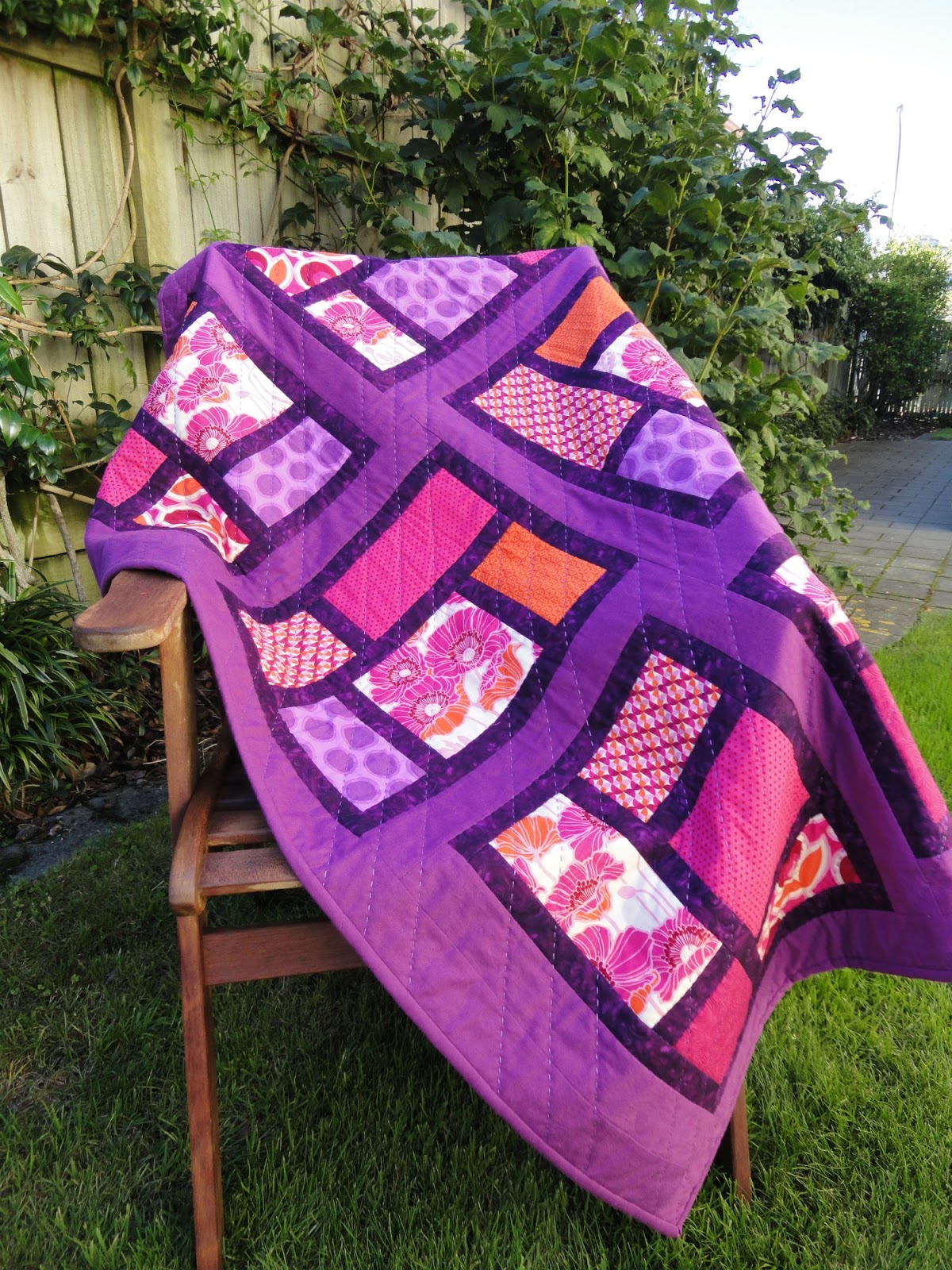 Wendy's Quilts and More Online Bloggers' Quilt Festival Radiant Poppies