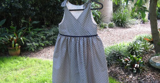 Threading My Way Petite Fille Dress