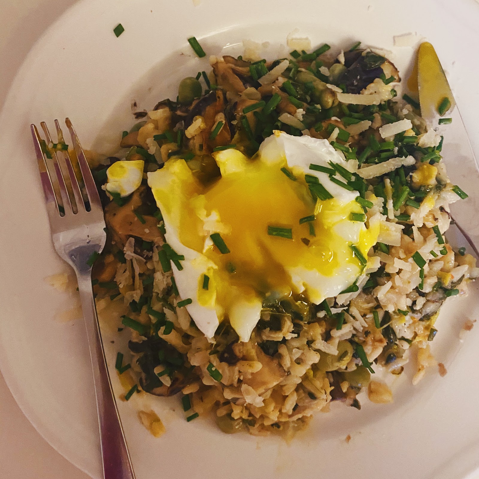 Stella's Wardrobe SPRING VEGETABLE RISOTTO WITH A POACHED EGGS