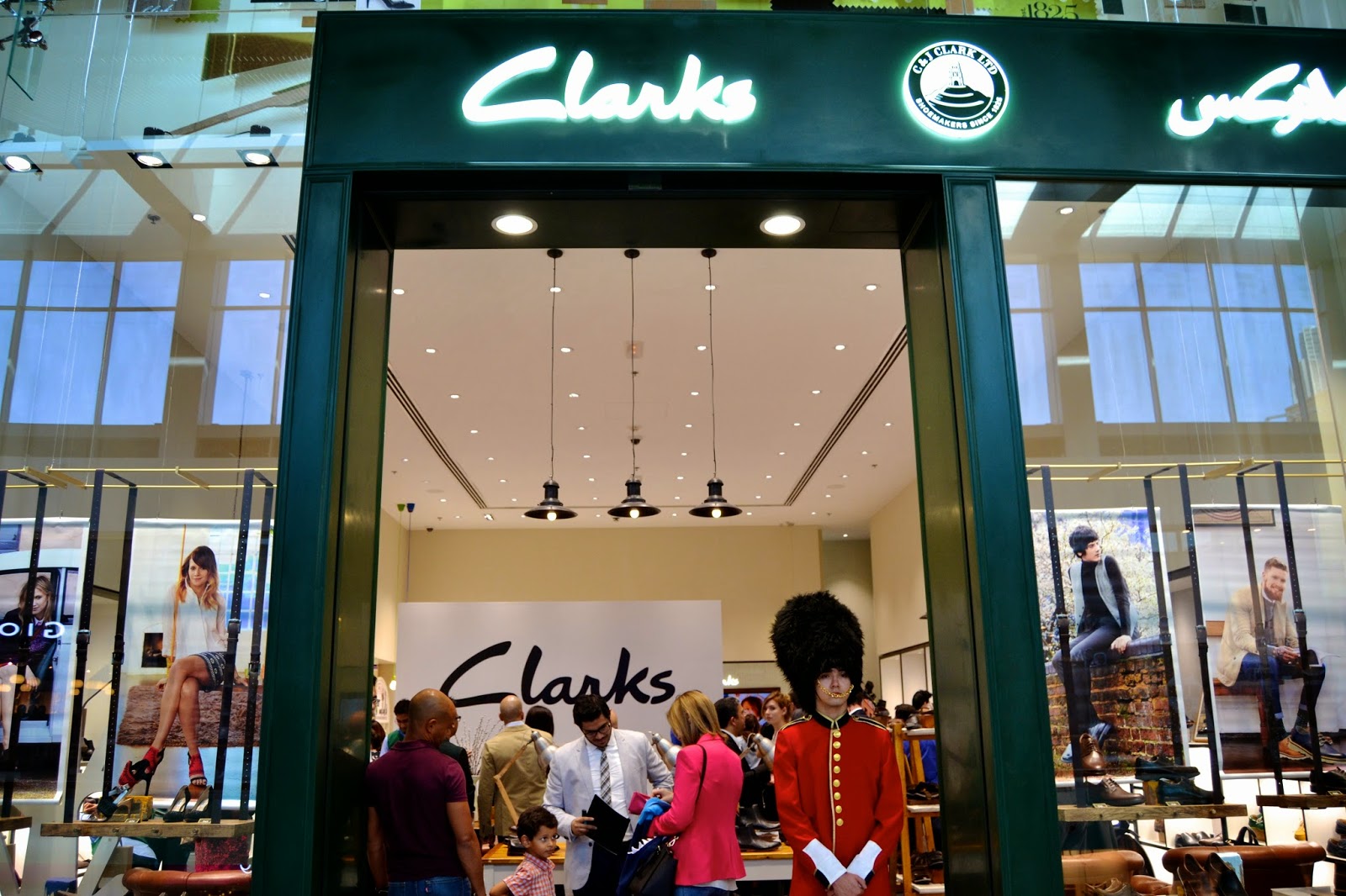 clarks in dubai mall