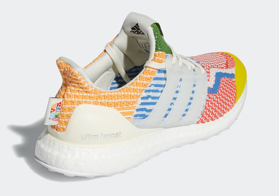 Adidas ultra boost 4.0 dna valentines day cloud white 【adidas Ultra Boost "Love Unites"】