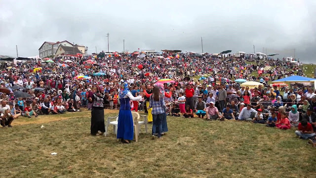 مهرجان في السلطان مراد