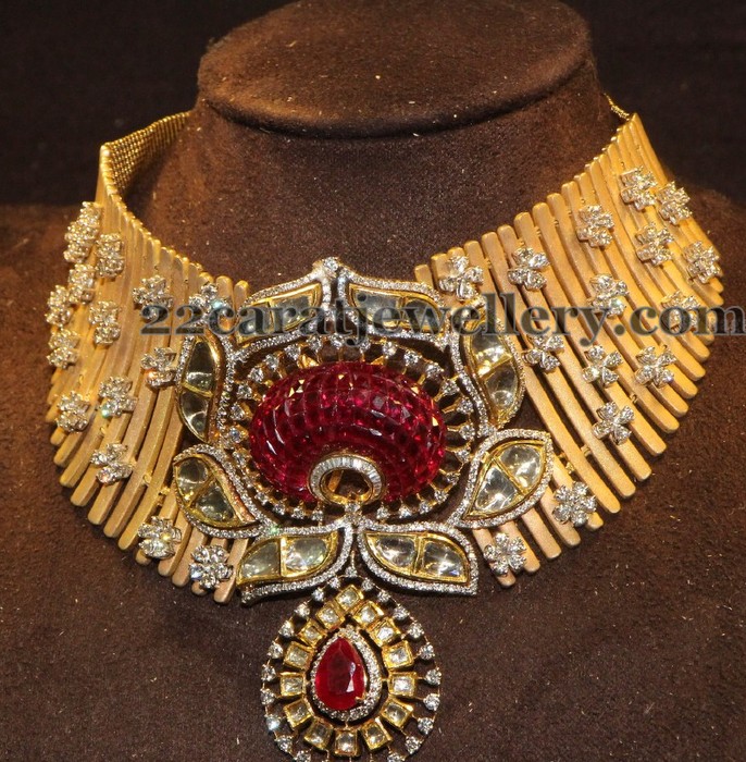 Diamond Clasps Huge Choker Jewellery Designs