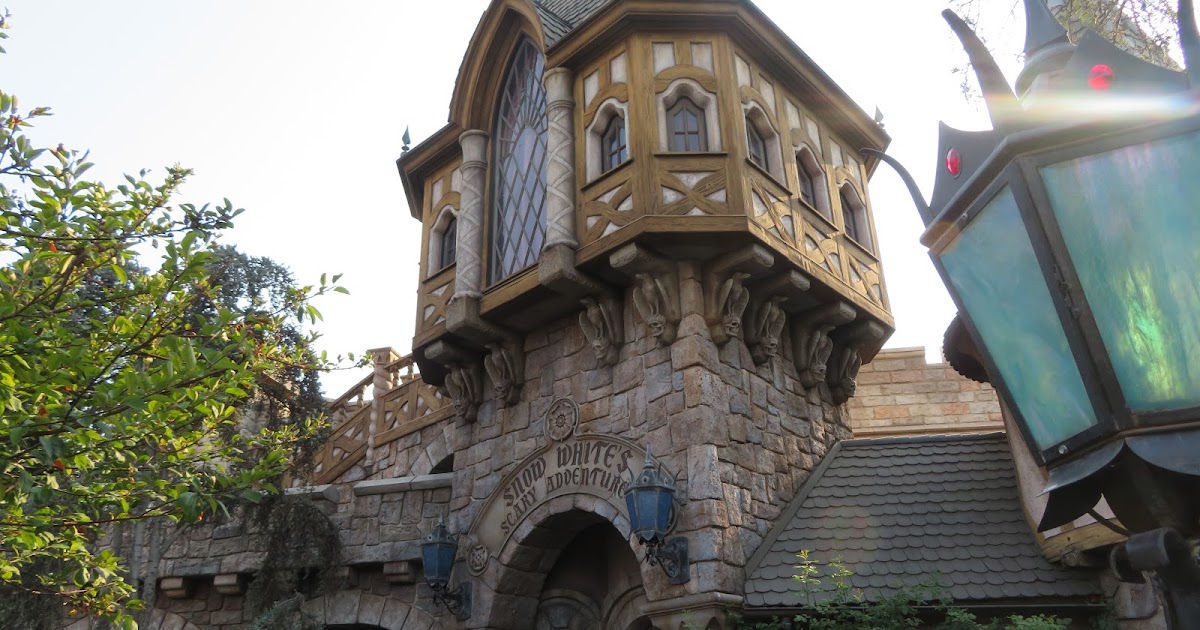How the Opening Day Fantasyland Dark Rides Created the 3 Types of Dark