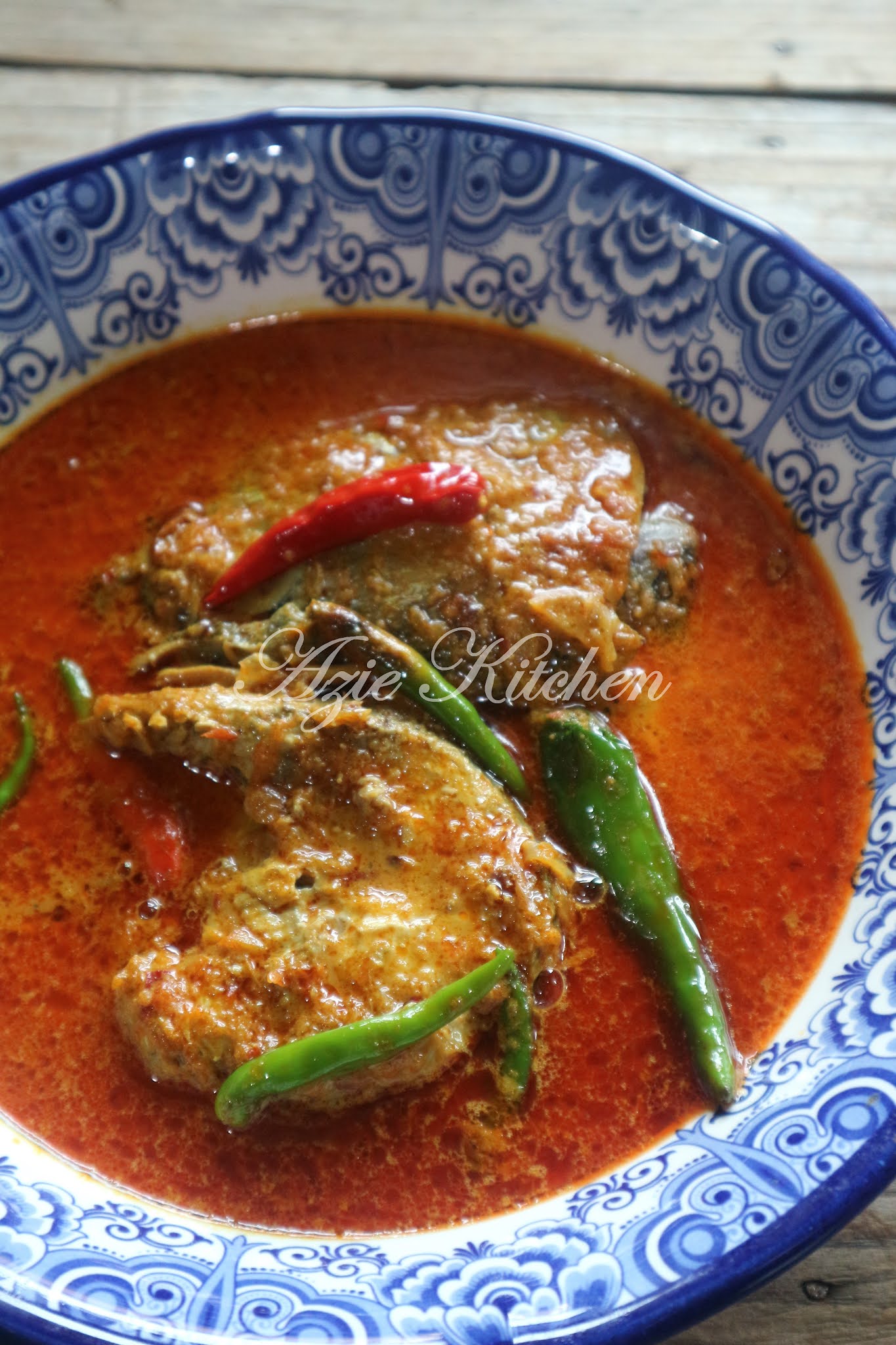 Ikan tongkol kelantan gulai nasi dagang namakucella: GULAI