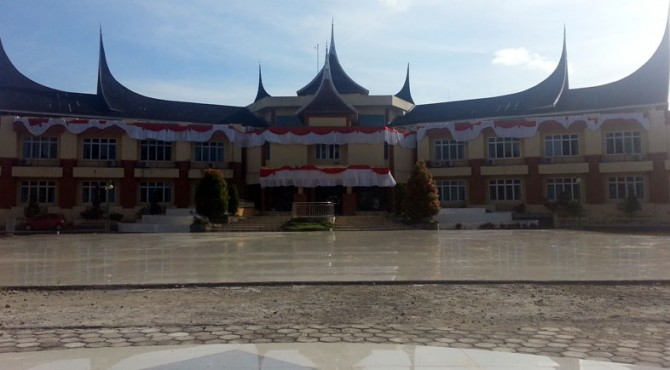 DPRD Gelar Hearing dengan Pemkab Pasbar Terkait THL Yang Dirumahkan DPRD Gelar Hearing dengan Pemkab Pasbar Terkait THL Yang Dirumahkan