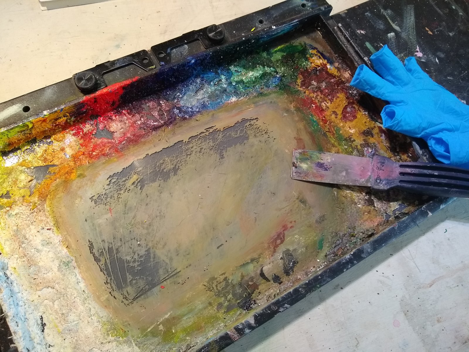 How to clean dried paint off your glass palette in 10 minutes. Supplie