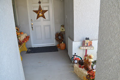 Crafty Mom of 3: Outside Fall Decor!