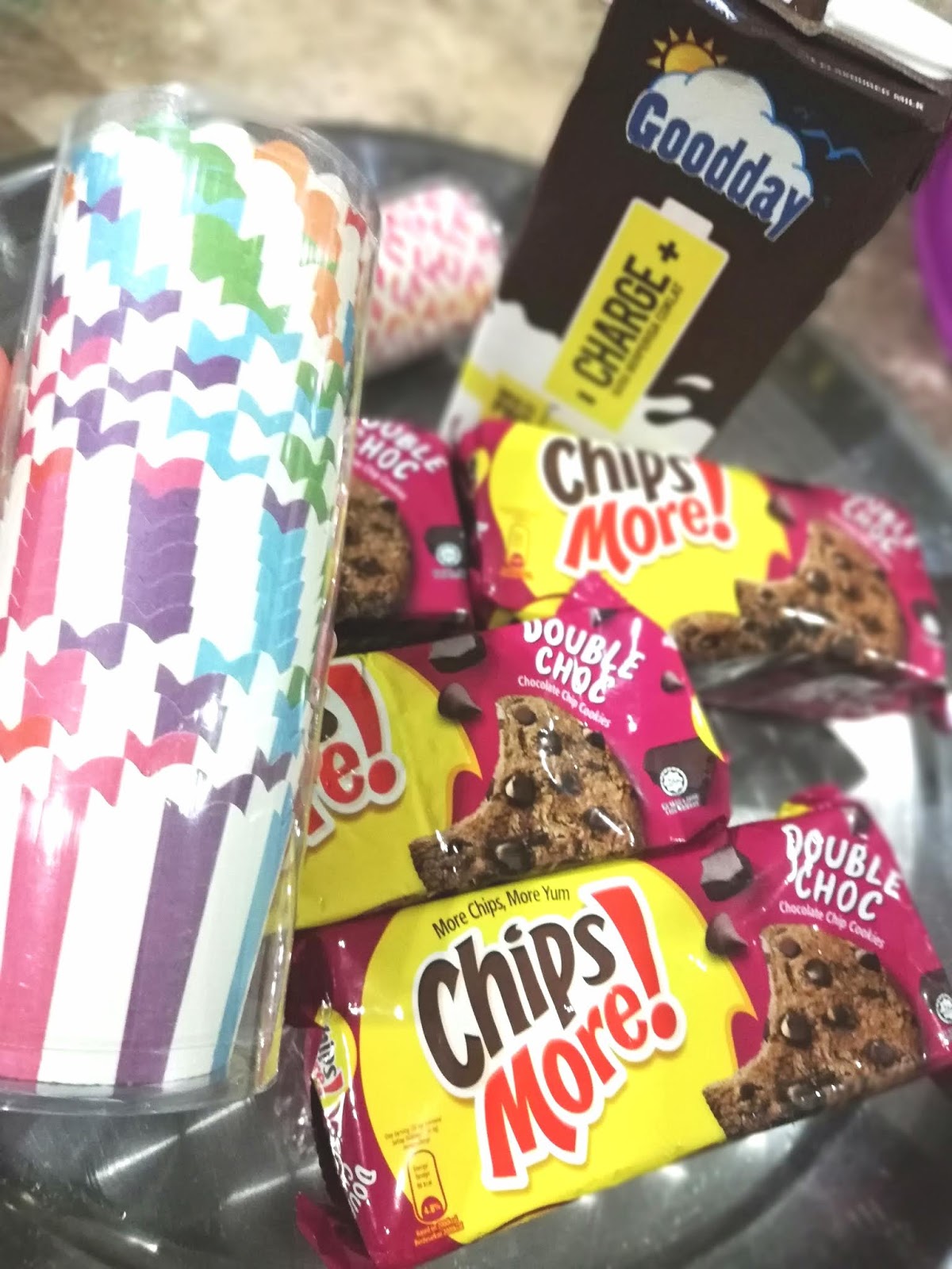 Kek Viral 2 bahan: Chipsmore dan Susu Coklat Good Day 