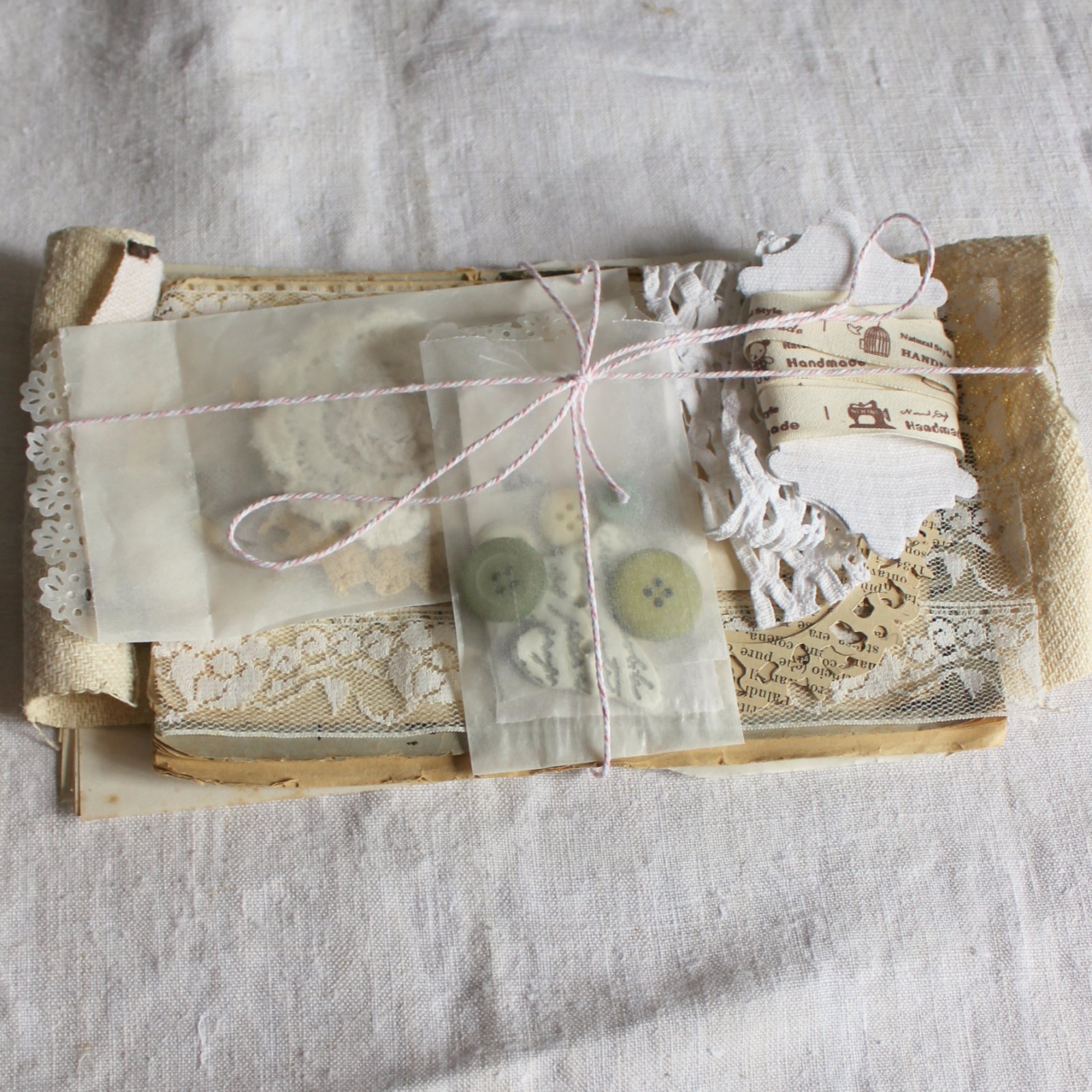 Roxy Creations Mixed media DIY kits