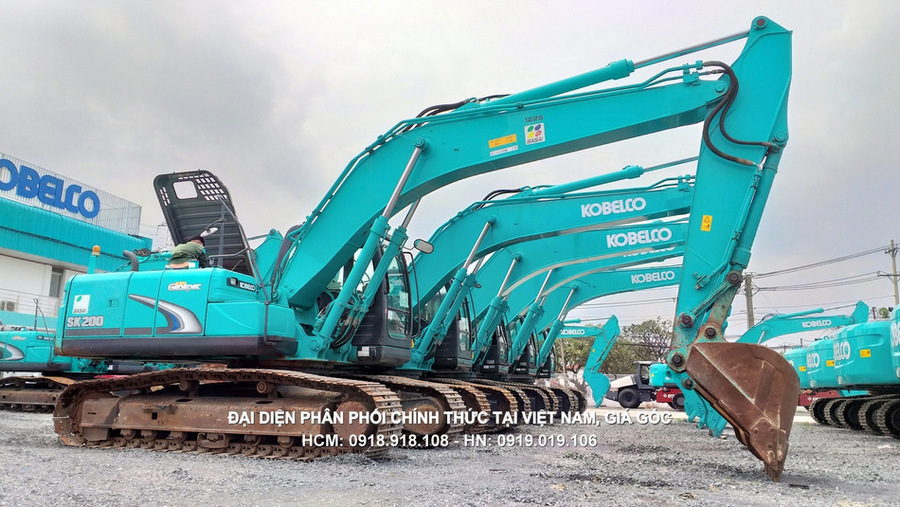 Máy đào bánh xích Kobelco SK500XDLC-10, gầu 2.1 khối.