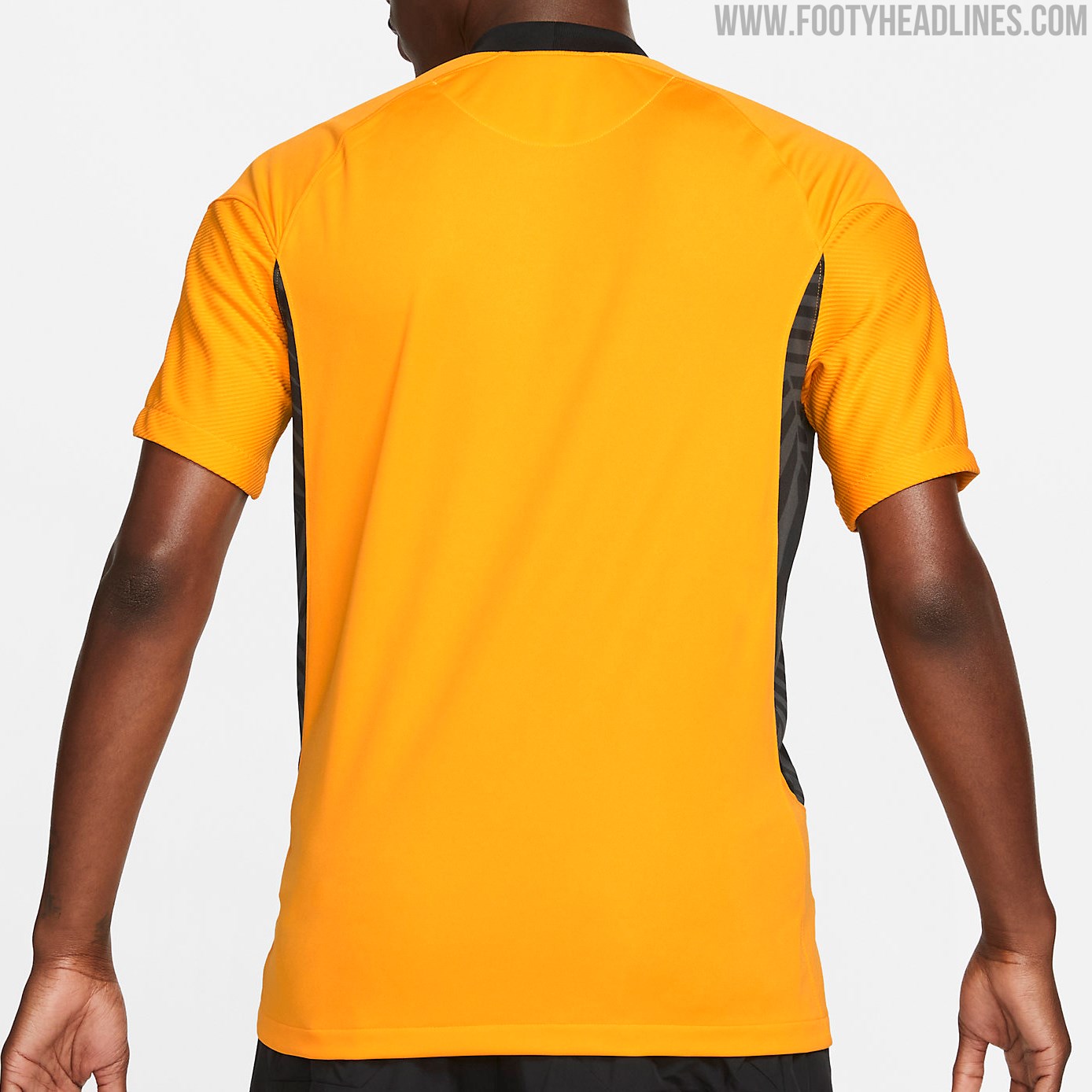 Kaizer Chiefs 21-22 Home & Away Kits Released - Footy Headlines