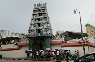 Chinatown, el Barrio Chino de Singapur. Templo hindú Sri Mariamman. Chinatown, el Barrio Chino de Singapur. Templo hindú Sri Mariamman.