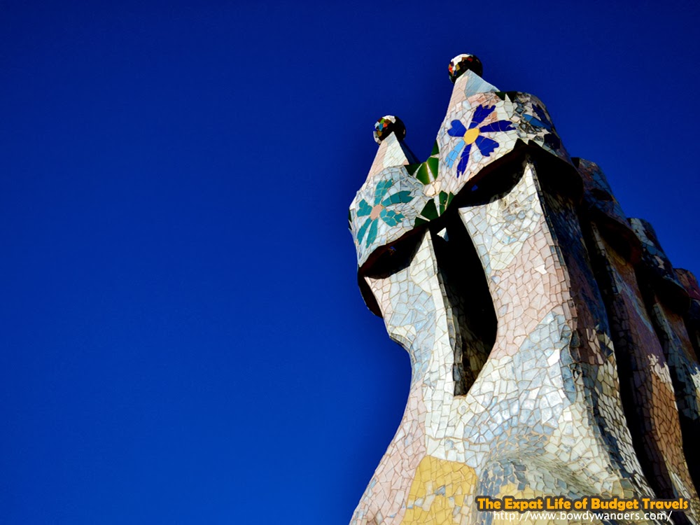 bowdywanders.com Singapore Travel Blog Philippines Photo :: Spain :: The World Renowned Casa Batlló in Barcelona and How to Enjoy It