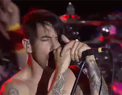 Red Hot Chili Peppers Rock in Rio Madrid