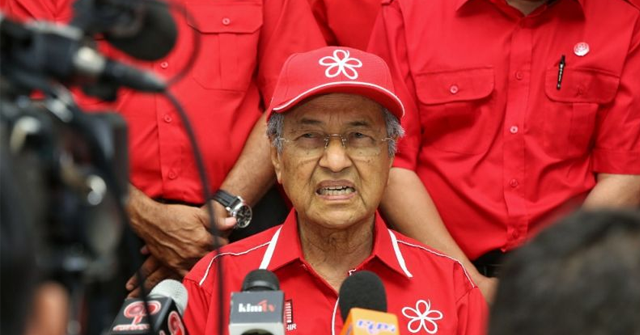 Tun Dr Mahathir letak jawatan Perdana Menteri