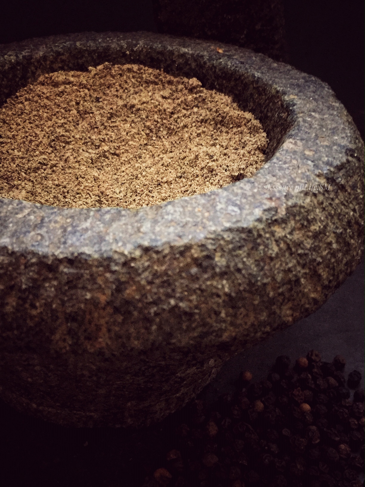 HOW TO MAKE BLACK PEPPER POWDER