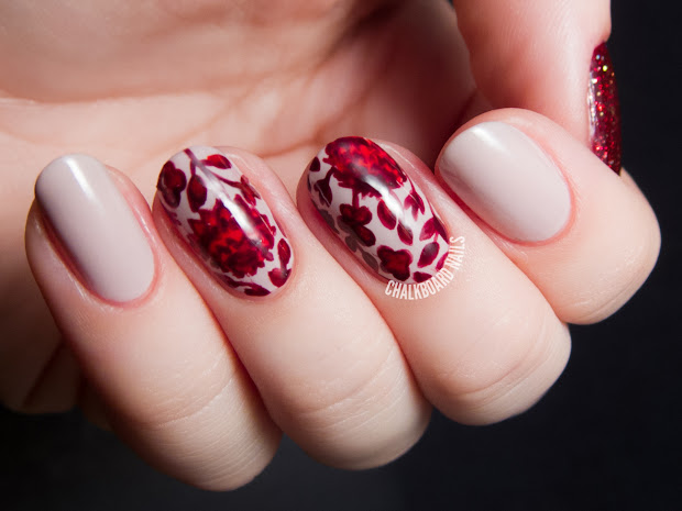 gorgeous red nail art design
