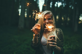 girl-984155_960_720