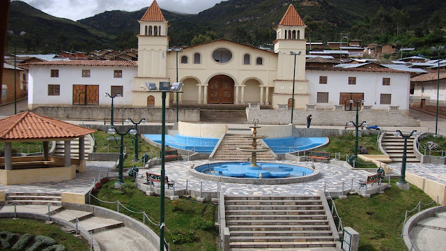 14 de Octubre - Creación del distrito de Huacachi (Huari)