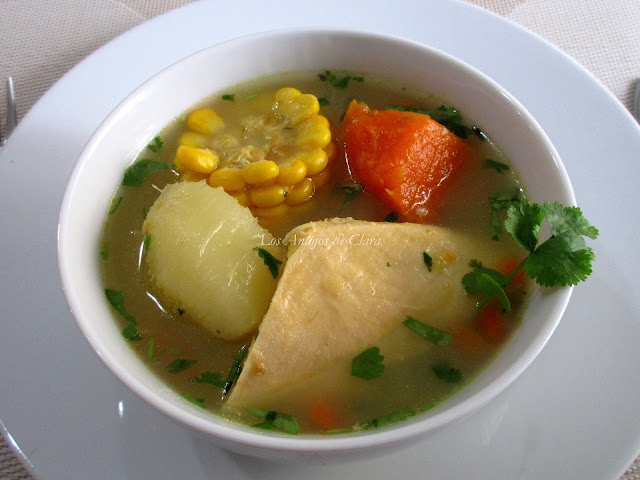 Sopa de pollo