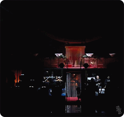 신인가수 유산슬 굿바이 콘서트 등장장면 ㅋㅋㅋㅋㅋㅋㅋㅋ.gif | 인스티즈