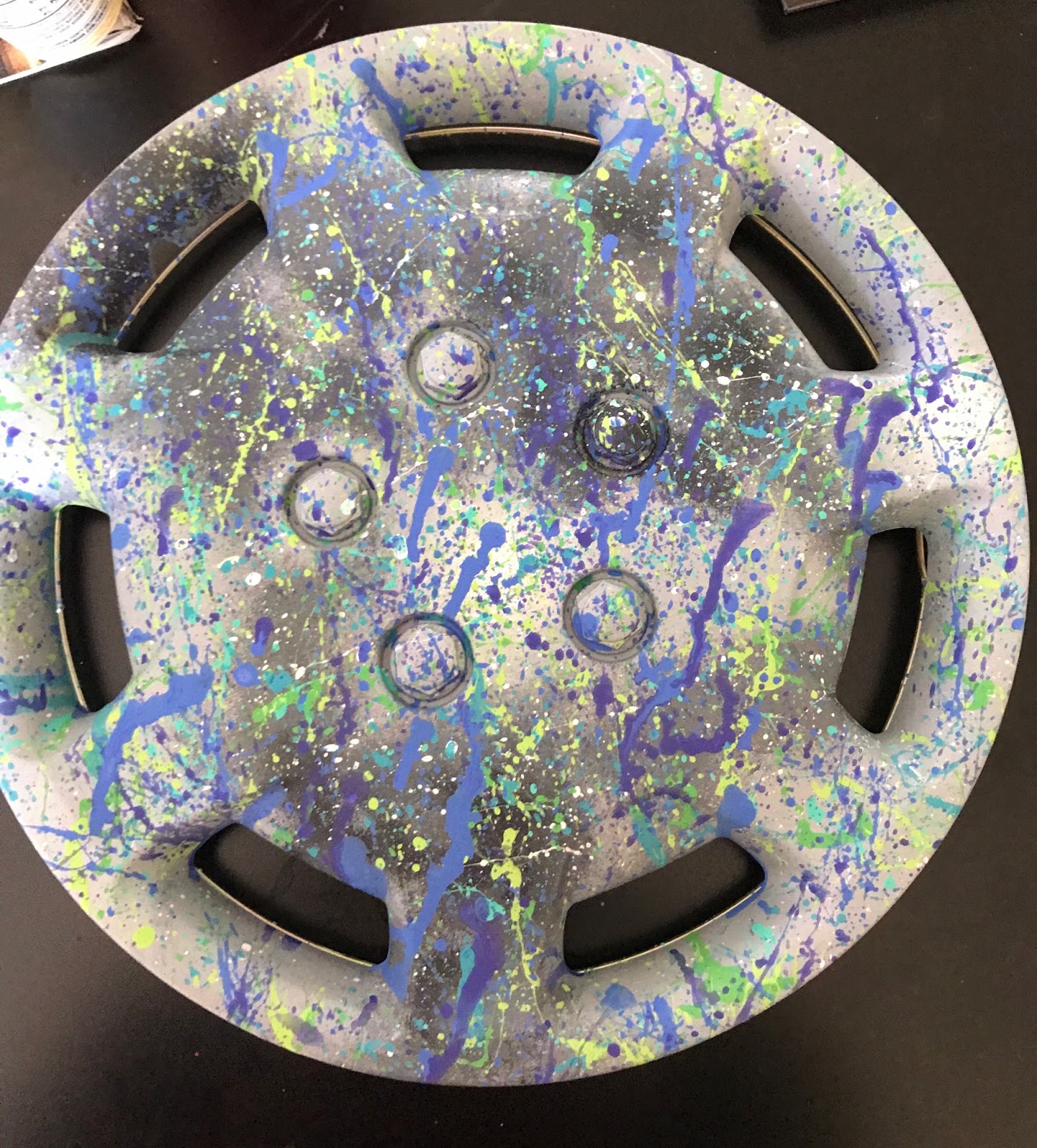 Art 2 Hubcap Designs