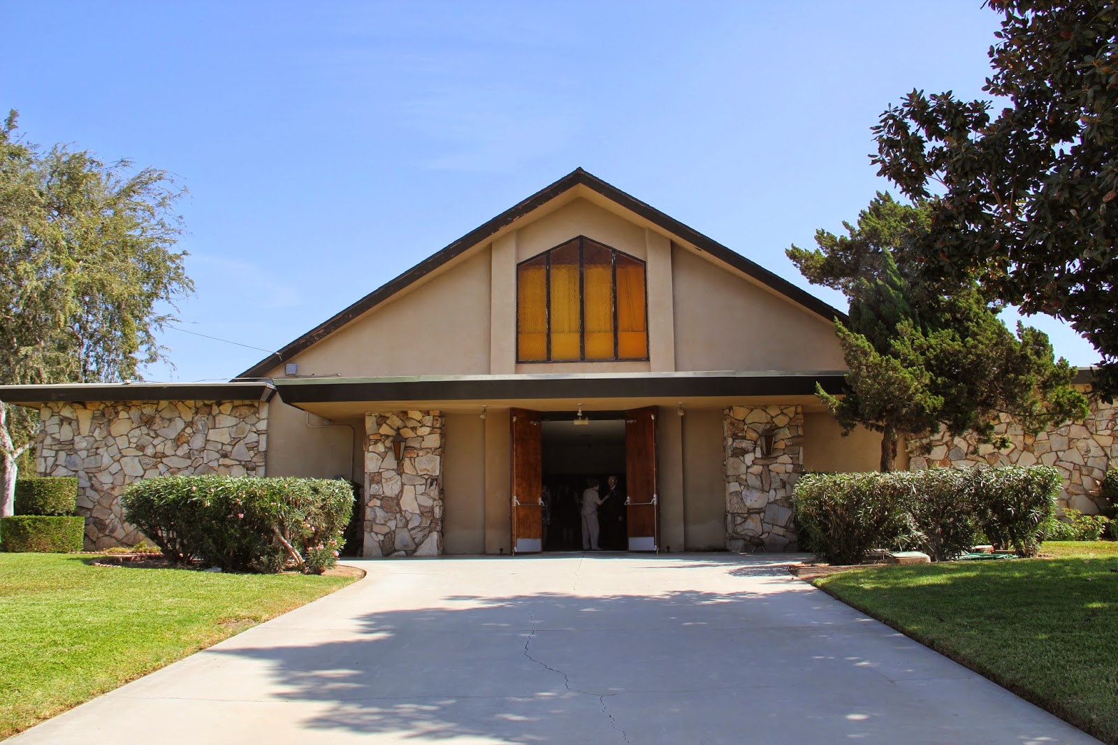 HIS VOICE NEWS in Pictures (Event Library) HAPPY TRAILS IN NORCO