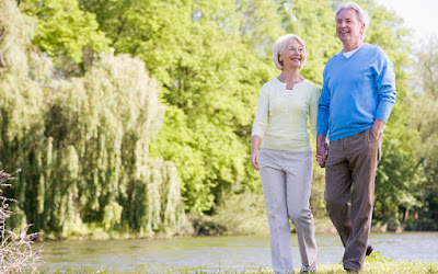 4 Reasons the Elderly Should Walk Regularly