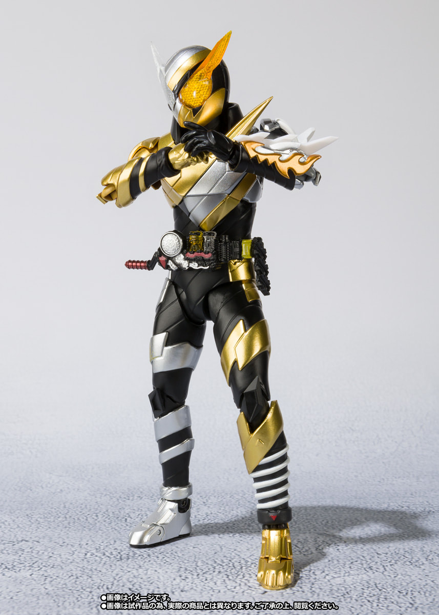 S.H. FiguArts Kamen Rider Build Trial Form (RabbitDragon) Official ...
