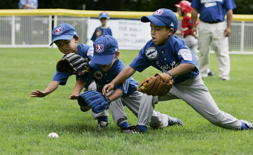 El Béisbol y sus grandes beneficios en los niños - Béisbol Arequipa
