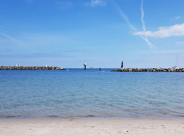 Typisch norddeutsch! Meine 10 liebsten norddeutschen Wörter und ihre Bedeutungen. Auf Küstenkidsunterwegs erzähle ich Euch meine Lieblingswörter aus dem norddeutschen Raum und verrate Euch, was sie bedeuten. Ironie und ein paar Schmunzler inklusive!