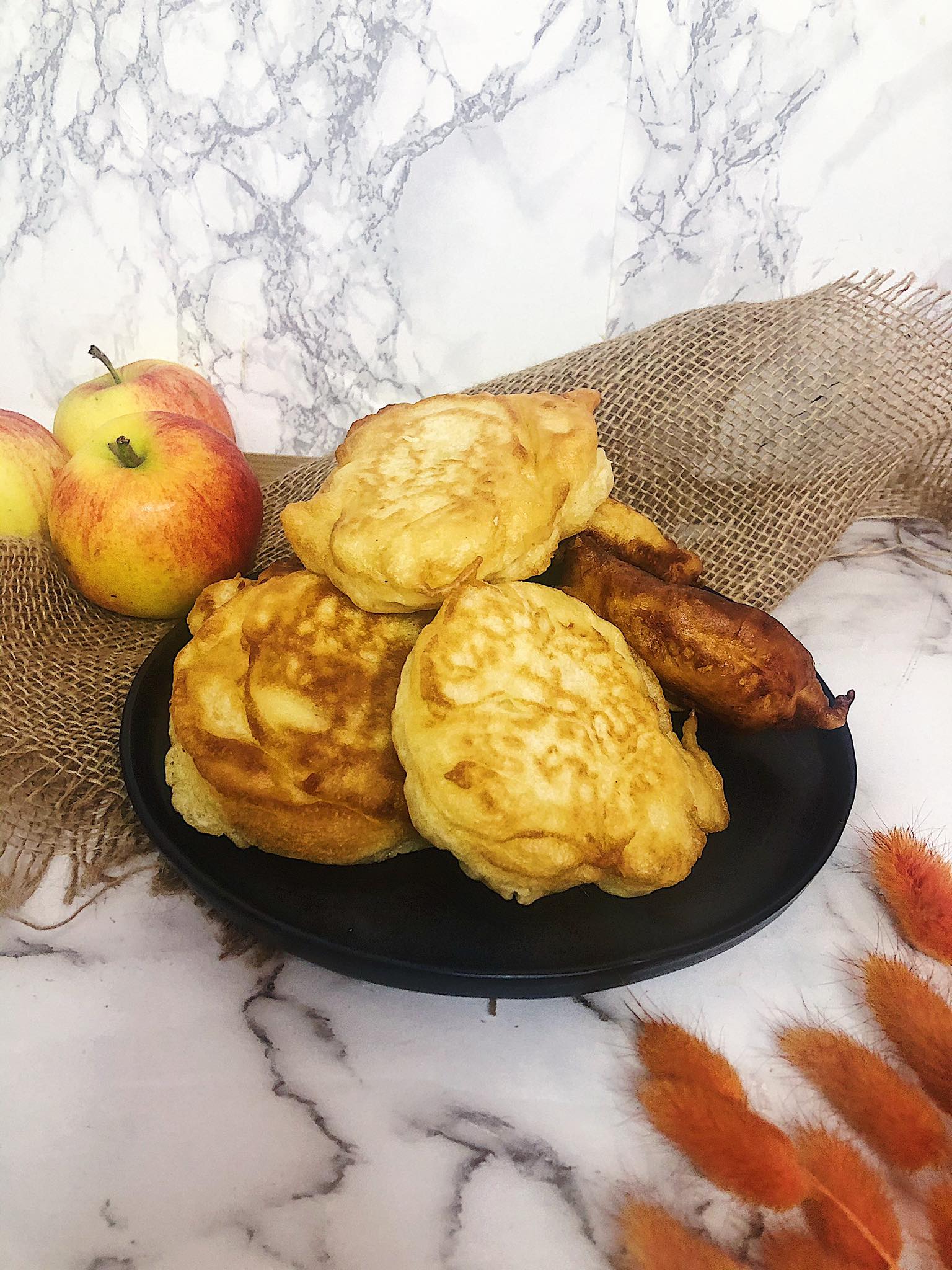 Beignets aux pommes à la poêle - cookwithelsa
