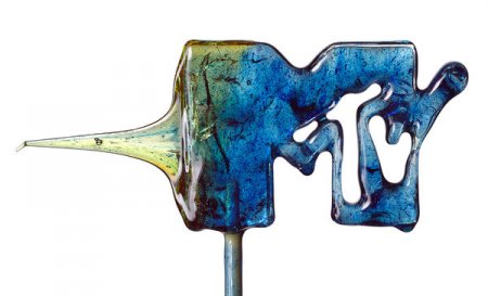 Γλειφιτζούρια με brand name