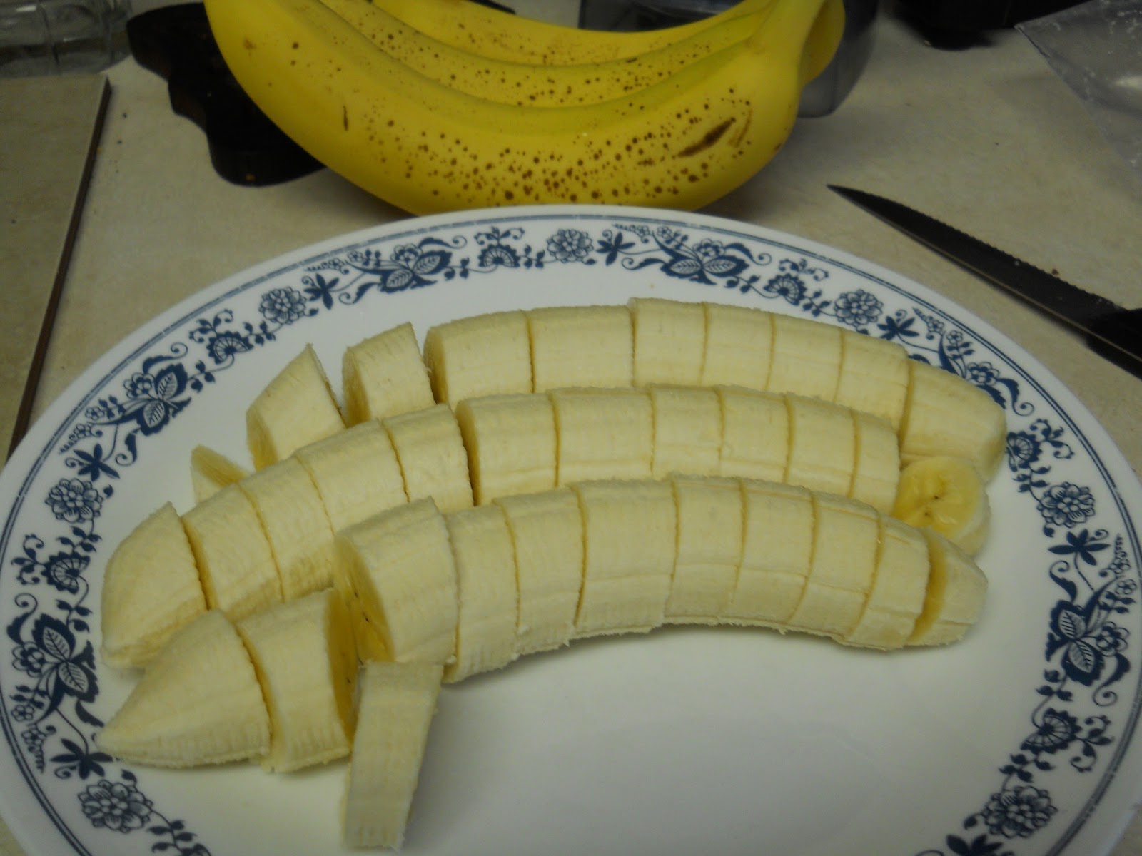 Kathy's Kitchen, Health, and Nutrition Banana Berry Frozen Dessert