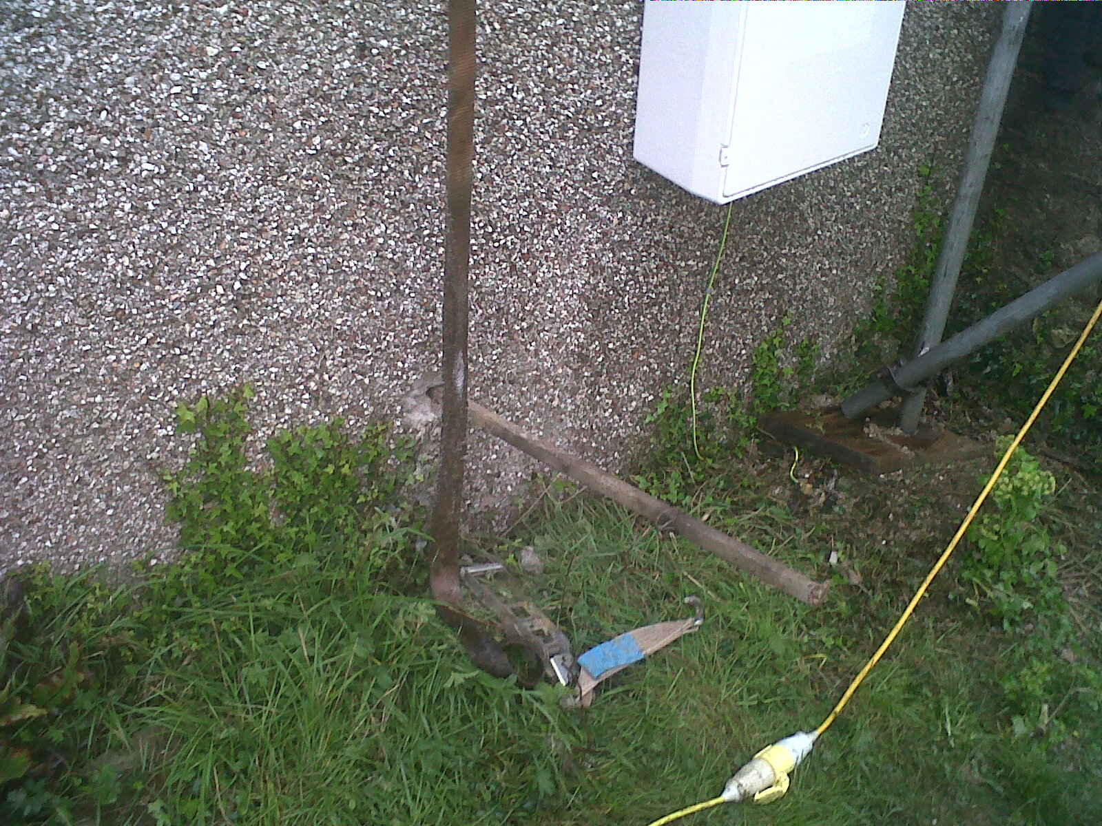 Amroth Project ROOF STRAPPING.