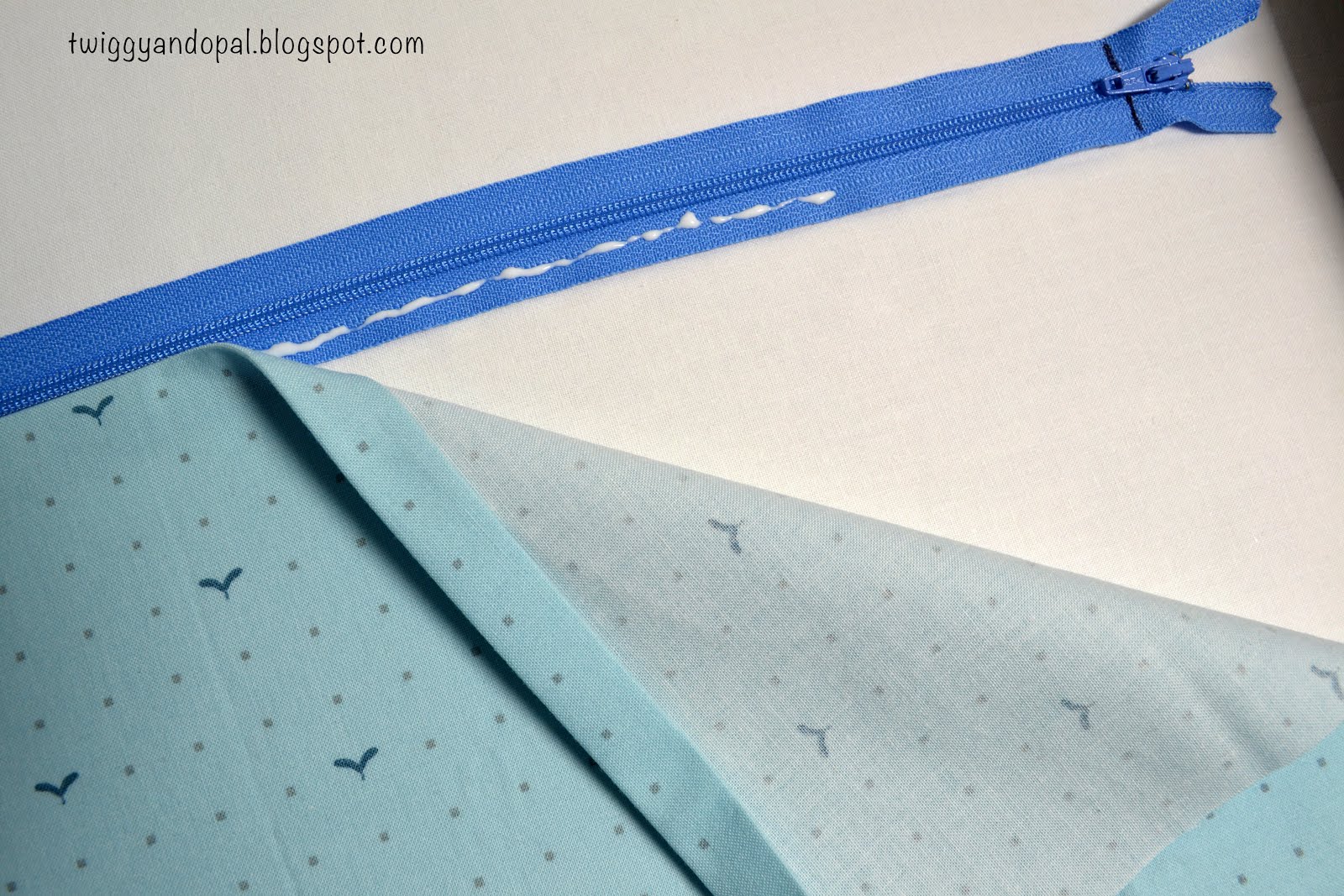 Twiggy and Opal Glue Basting A Zipper Tutorial