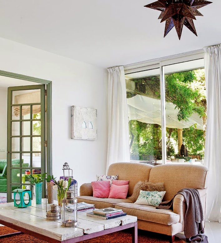 Una vivienda que mira al jardín.. | Decoración